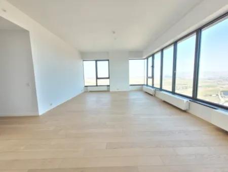 Kiracısız İncek Loft Satılık  5.5+1  Göl Manzaralı 20.Kat Daire