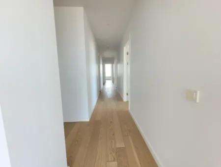 Kiracısız İncek Loft Satılık  5.5+1  Göl Manzaralı 20.Kat Daire
