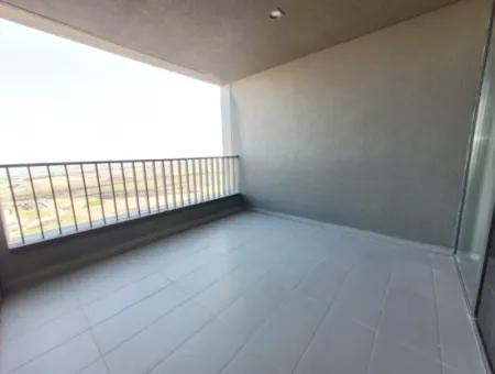 Kiracısız İncek Loft Satılık  5.5+1  Göl Manzaralı 20.Kat Daire