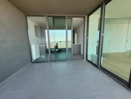 Kiracısız İncek Loft Satılık  5.5+1  Göl Manzaralı 20.Kat Daire