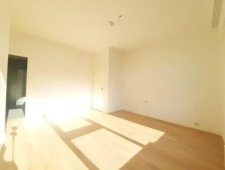 Boş Krediye Uygun İncek Loft Satılık  3+1 Dubleks Peyzaj Manzaralı 2.Kat Daire