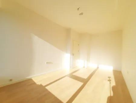 Boş Krediye Uygun İncek Loft Satılık  3+1 Dubleks Peyzaj Manzaralı 1.Kat Daire