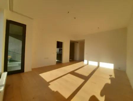 Boş Krediye Uygun İncek Loft Satılık  3+1 Dubleks Peyzaj Manzaralı 1.Kat Daire