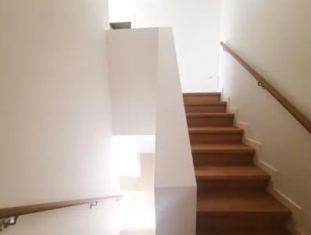 Boş Krediye Uygun İncek Loft Satılık  3+1 Dubleks Peyzaj Manzaralı 2.Kat Daire