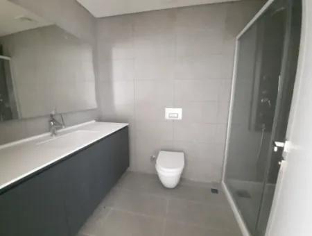 Vatandaşlığa Uygun Beytepe İncek Bulvar Loft Satılık 4+1 17.Kat Park Manzaralı Güney Cephe  Daire