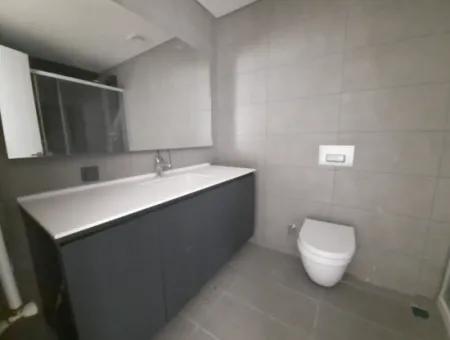 Vatandaşlığa Uygun Beytepe İncek Bulvar Loft Satılık 4+1 17.Kat Park Manzaralı Güney Cephe  Daire