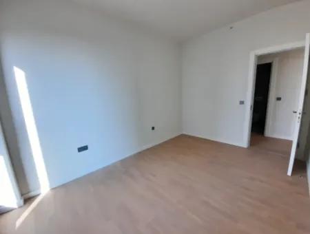 Vatandaşlığa Uygun Beytepe İncek Bulvar Loft Satılık 4+1 17.Kat Park Manzaralı Güney Cephe  Daire