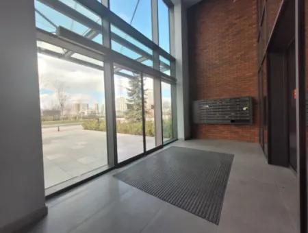 Vatandaşlığa Uygun Beytepe İncek Bulvar Loft Satılık 4+1 17.Kat Park Manzaralı Güney Cephe  Daire