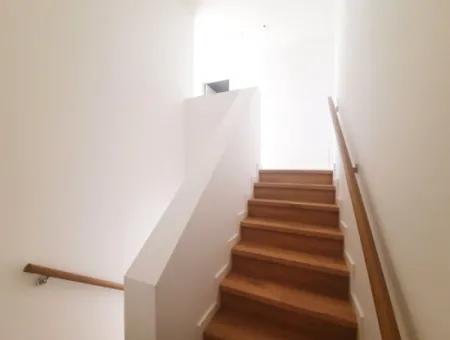 Krediye Uygun İncek Loft Satılık  3+1 Dubleks Peyzaj Manzaralı 2.Kat Daire